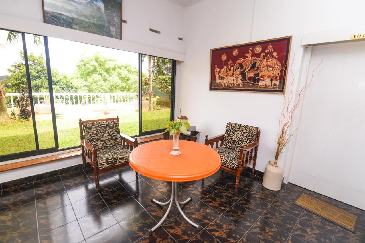 King Leisure Residence كاندي المظهر الخارجي الصورة