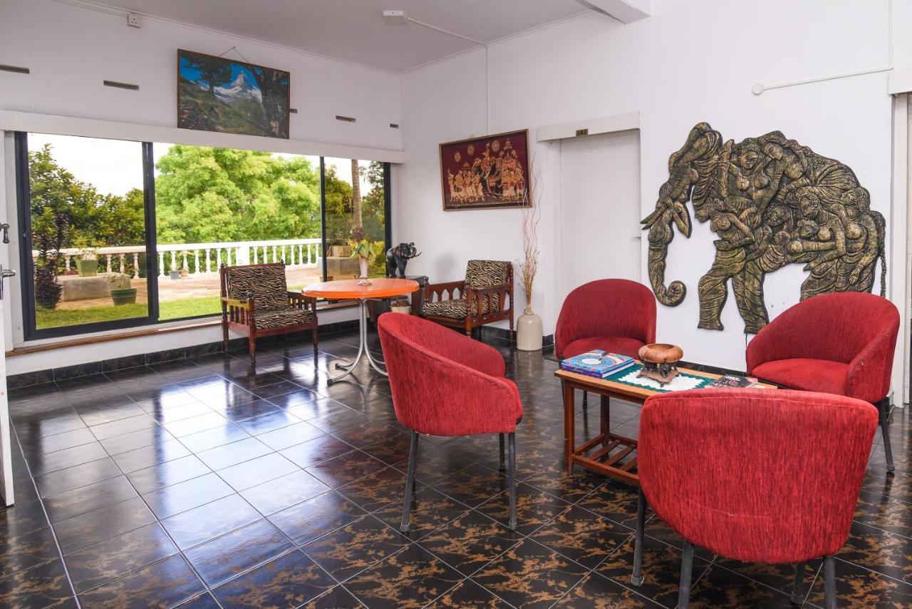 King Leisure Residence كاندي المظهر الخارجي الصورة